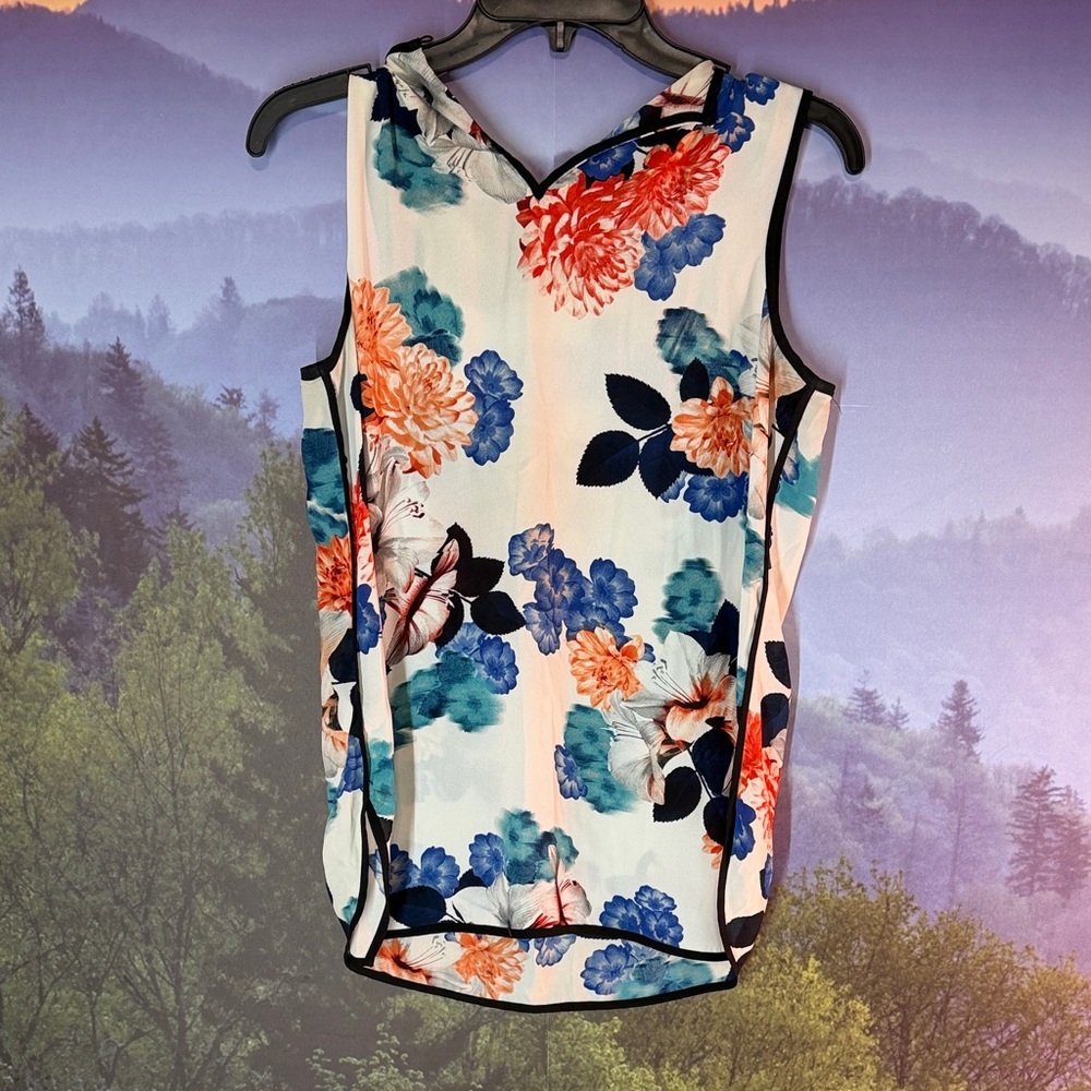 Vince Camuto Multicolor Floral blouse - Picture 3 of 4
